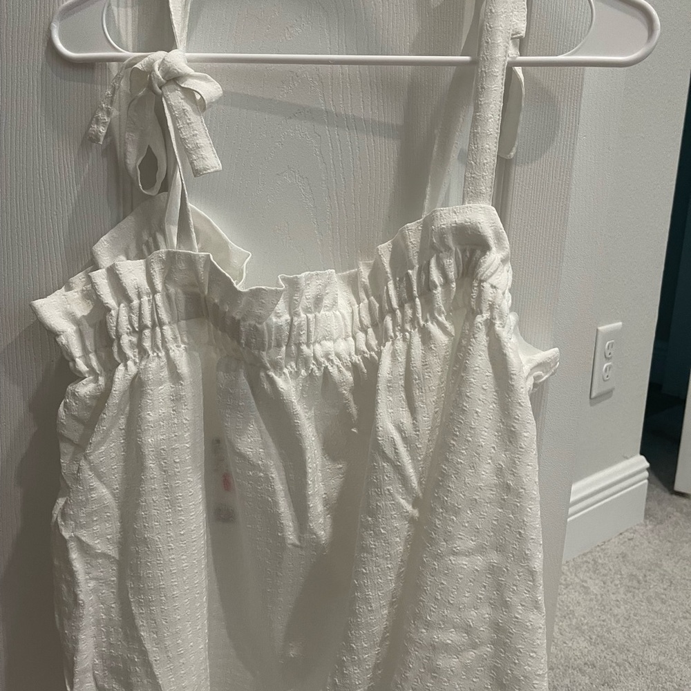 White Tank top with tags